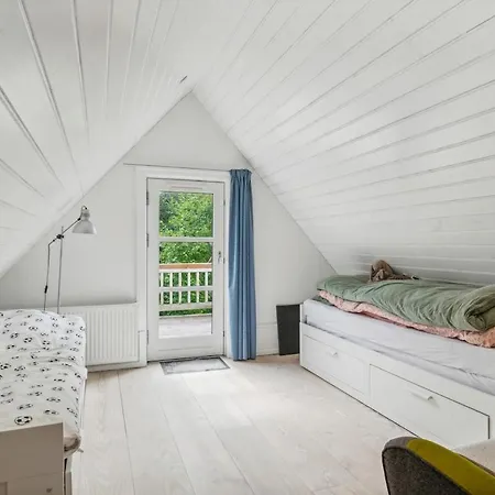 Gedserhuset - Unique Summerhouse Near Nature And * Gedser